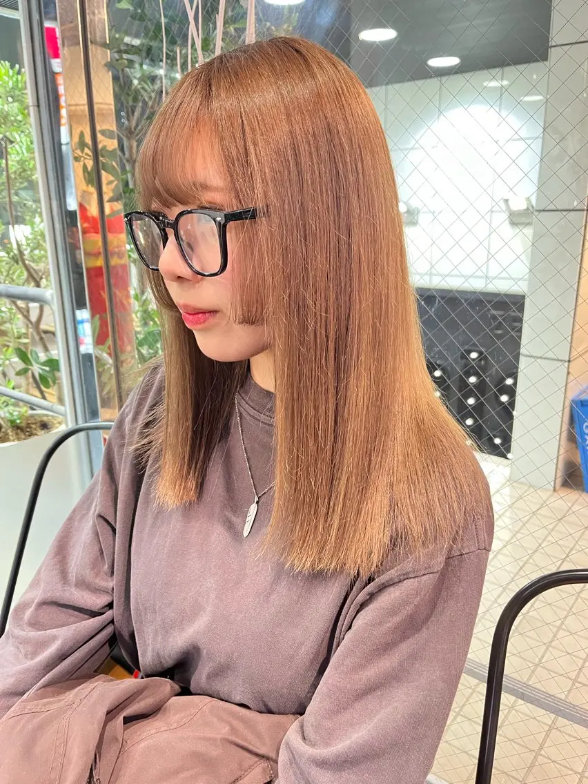 カラー ベージュカラー ブリーチ ケアブリーチ ダブルカラー イヤリングカラー カットパーマ 🌀あさみのヘアスタイル
