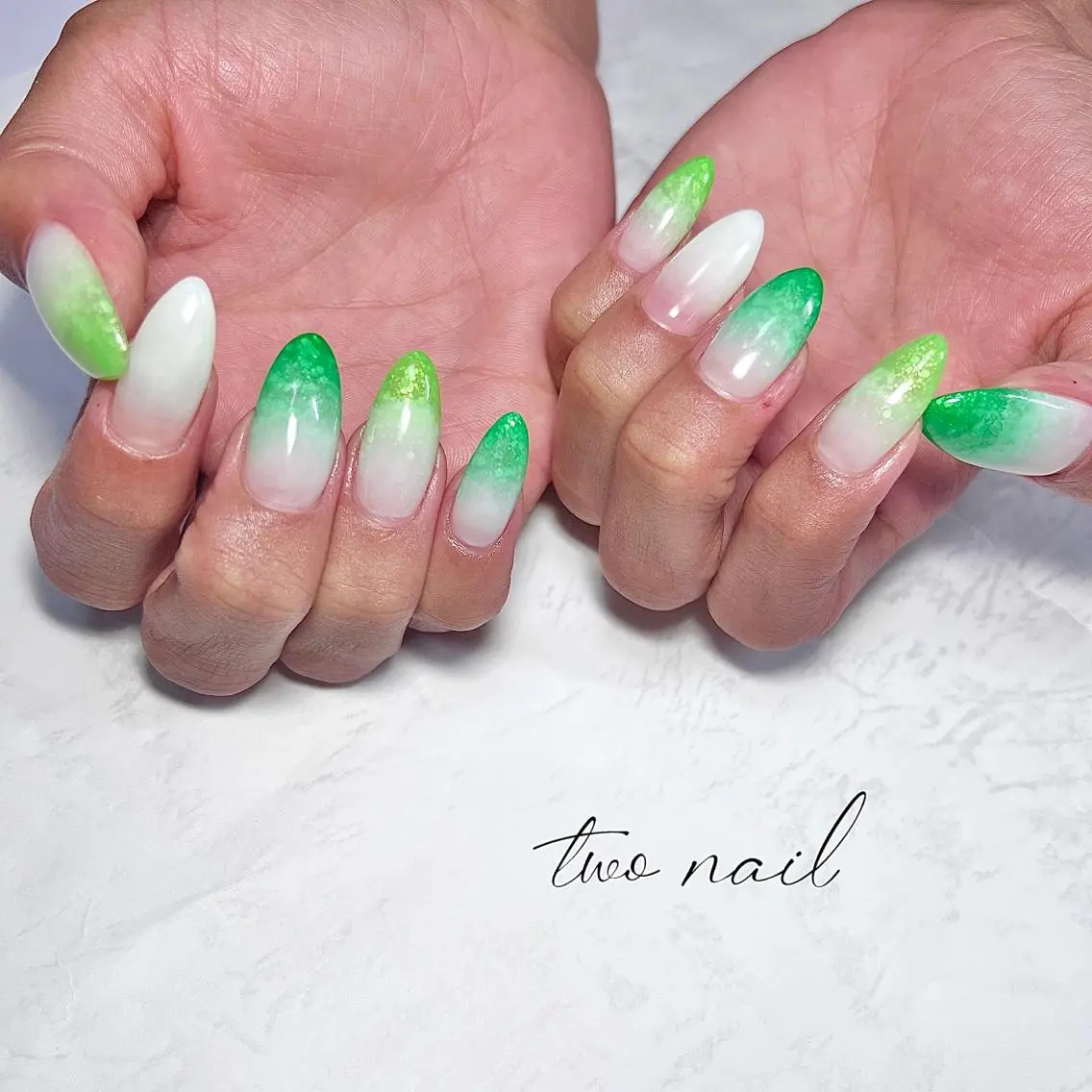 ネイル アートネイル フットネイル ハート ニュアンスネイル ホワイト two nailのネイルデザイン