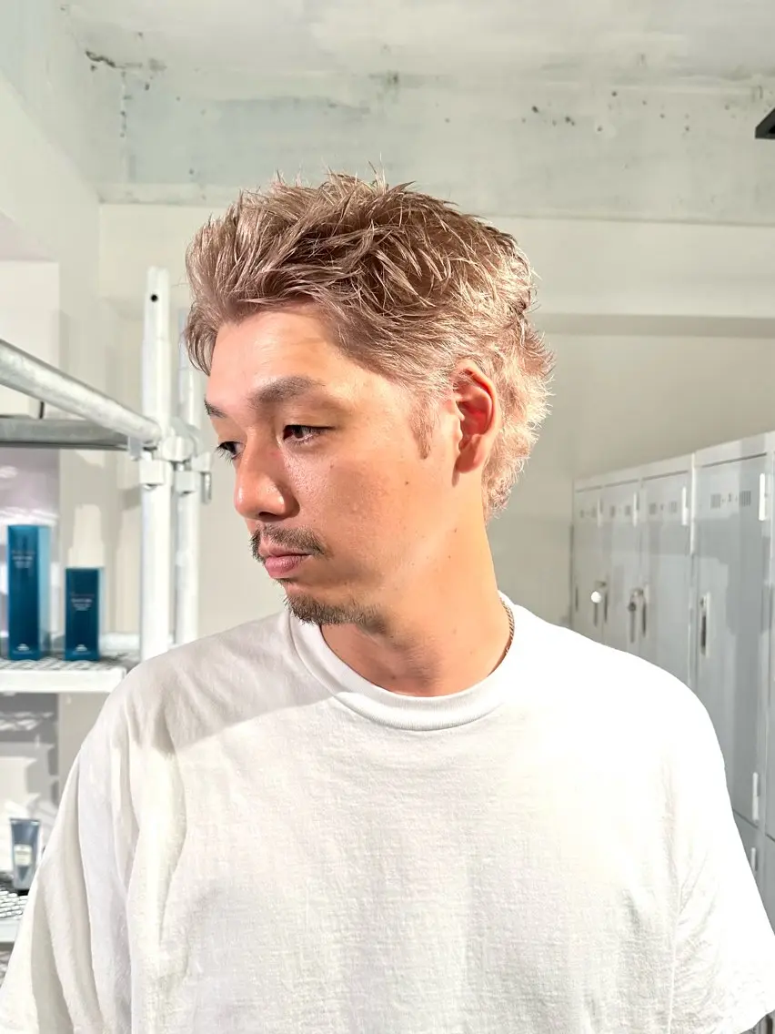 カラー メンズ メンズハイトーン メンズパーマ メンズショート スパイキーショート ハイトーンカラー カット ヘアカラー トリートメント 骨格補正施術/メンズ 専門美容師/YUYAのヘアスタイル