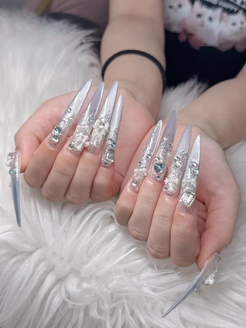 ネイル Lee Nailsのネイルデザイン