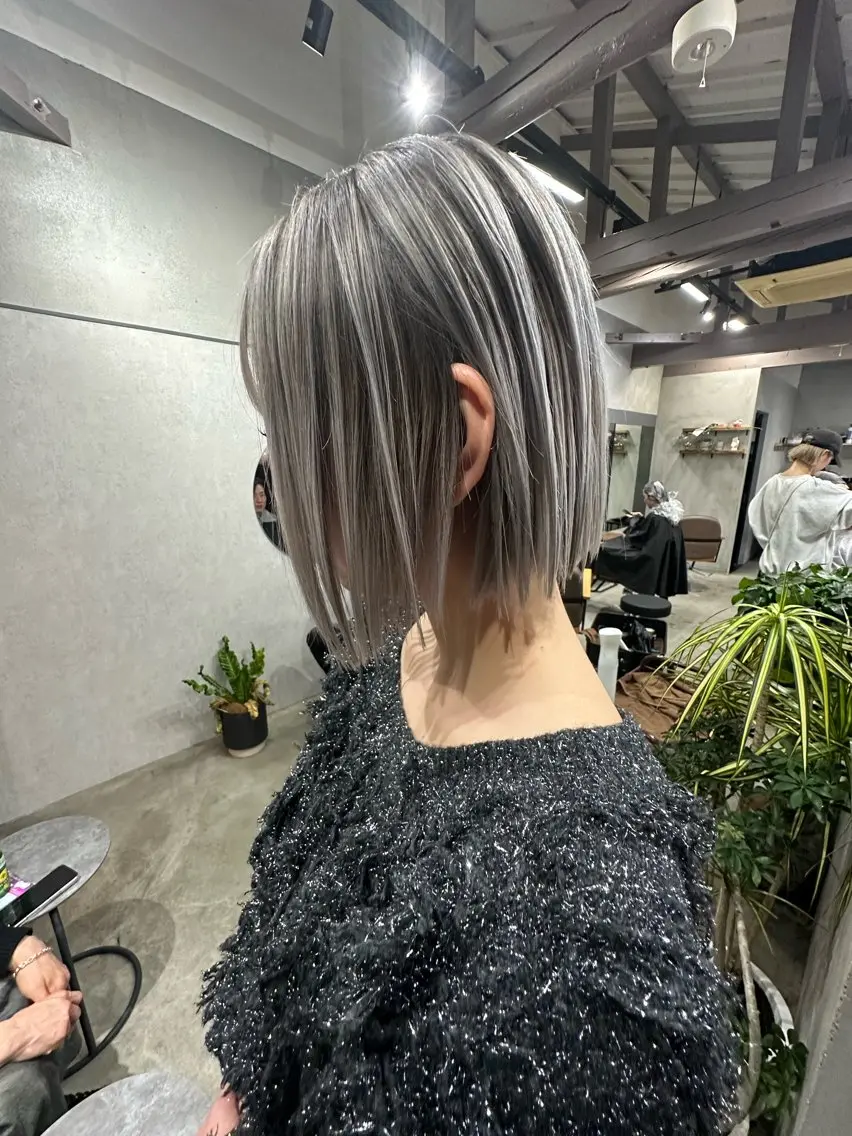 セミロング カラー バレイヤージュ レイヤーカット カット ヘアカラー トリートメント AiM エイム　韓国レイヤーのヘアスタイル