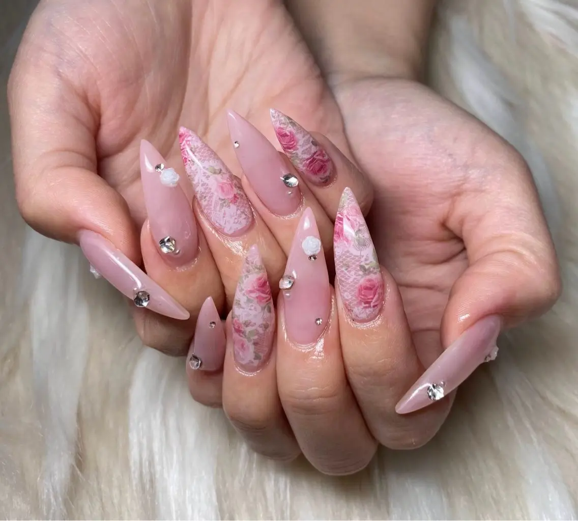 ネイル フラッシュネイル フラワーネイル ジェルネイル グラデーション 韓国ネイル ハンドネイル Nail&eye Belire 新宿のネイルデザイン