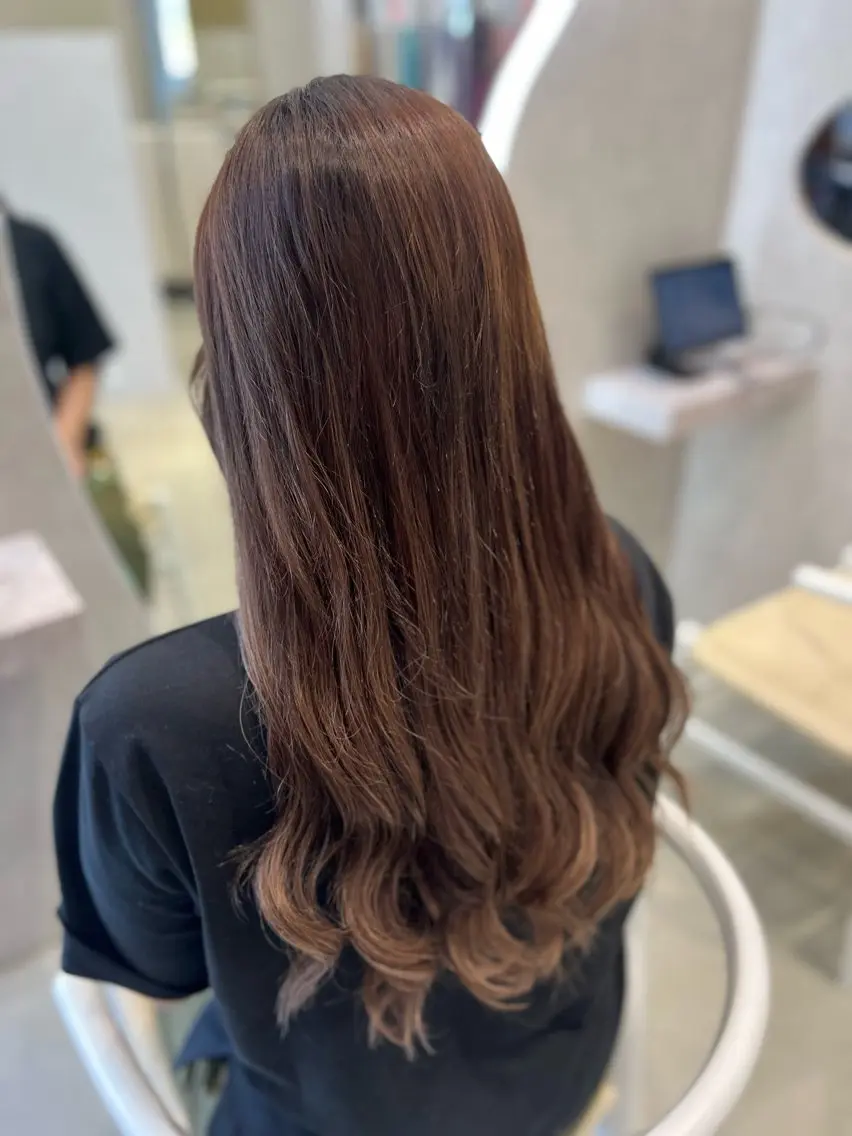 ロング カット ヘアカラー トリートメント エクステ 小池 夏美のヘアスタイル