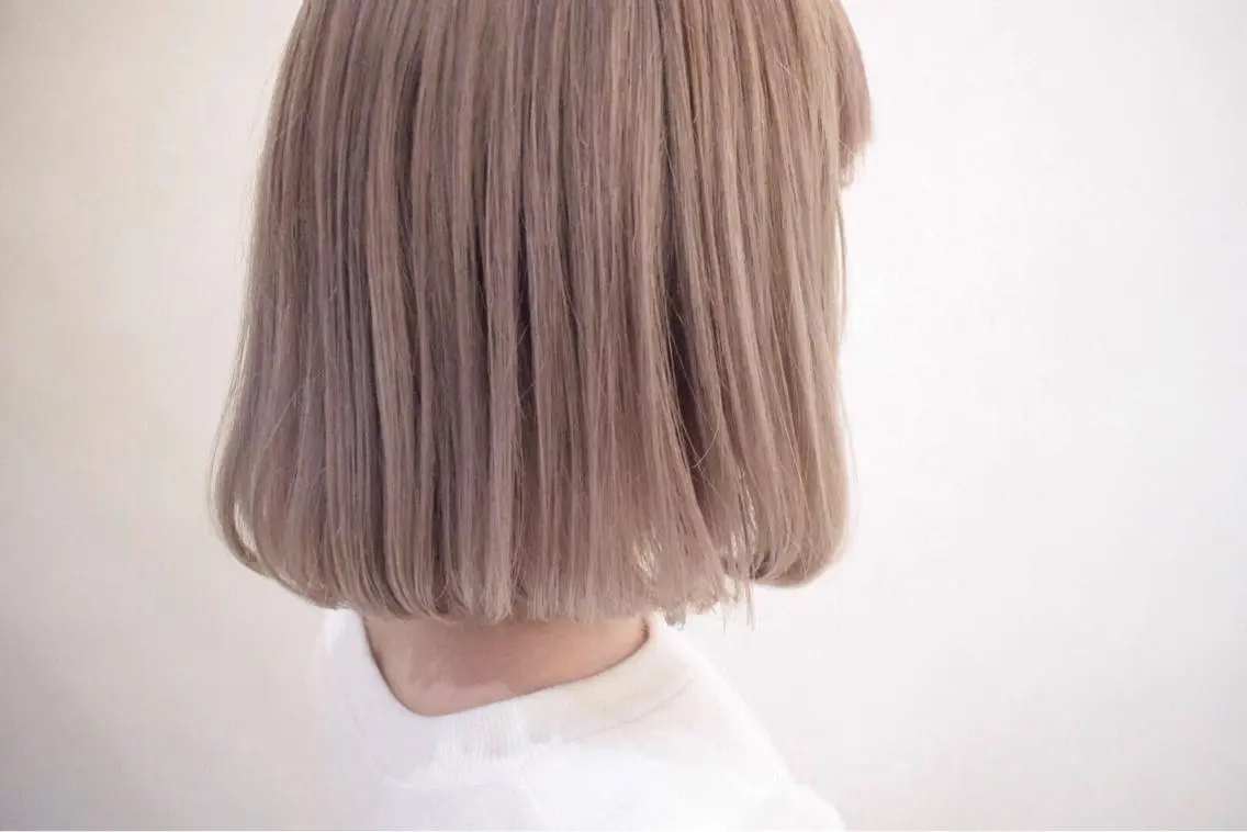 ショート カラー ヘアアレンジ ブリーチ ケアブリーチ てんま さやかのヘアスタイル
