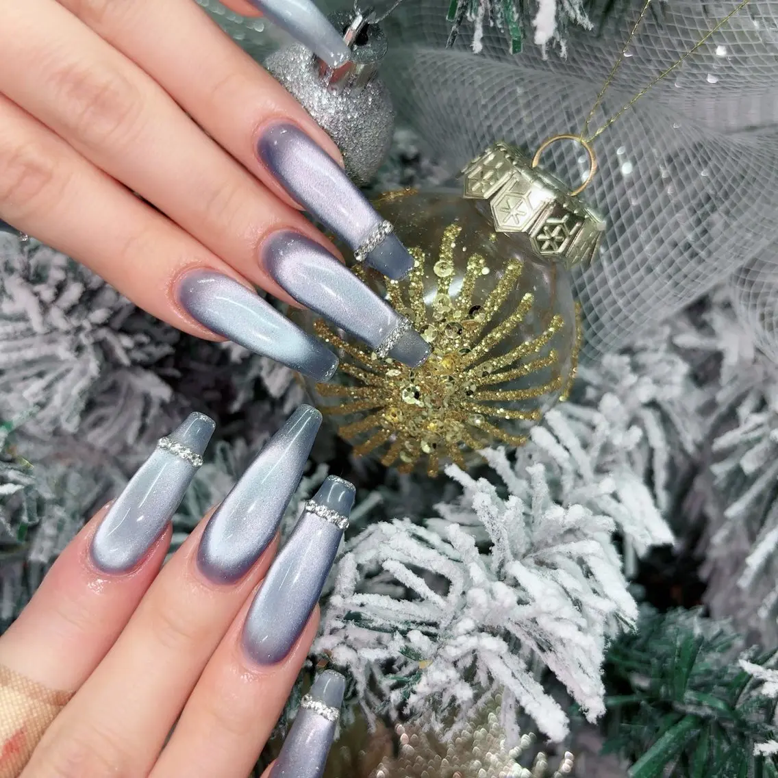 ネイル オーロラネイル フットネイル フレンチネイル ガラスフレンチ 氷ネイル・うるうるネイル ハンドネイル Lance nailのネイルデザイン