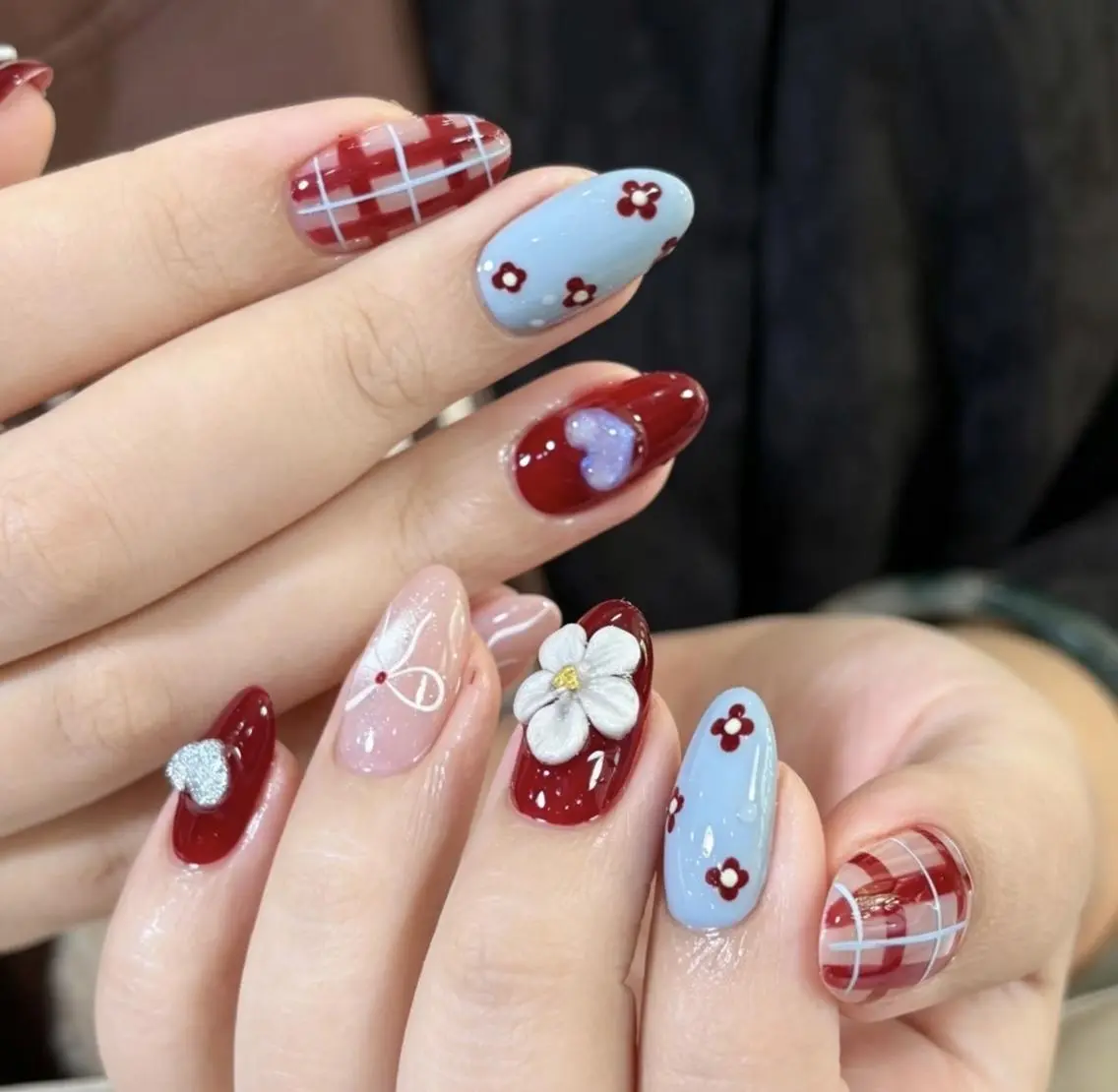 ネイル ハンドネイル 🎀 NaNa_nailのネイルデザイン
