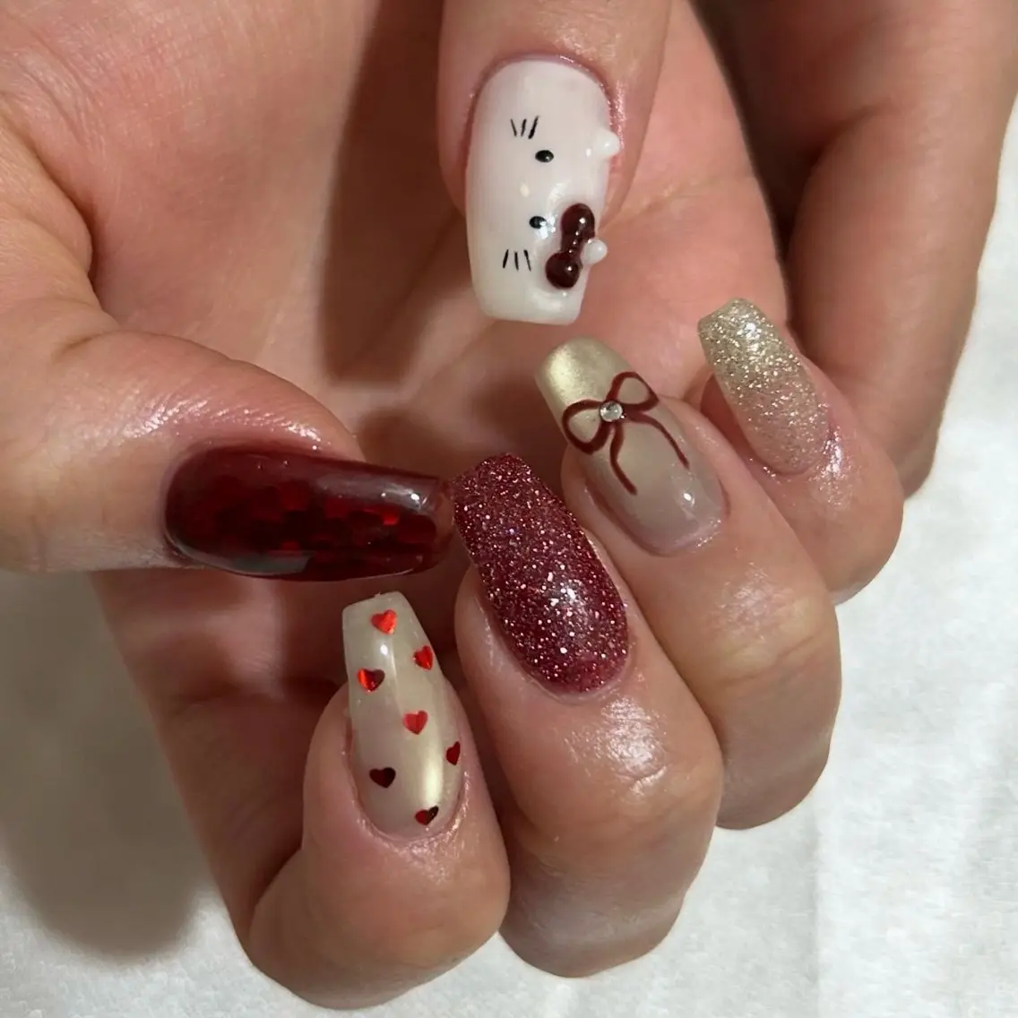 ネイル ボルドー カジュアル 成人式 ドット フラッシュネイル ハンドネイル ハンドケア lylynail YUUKAのネイルデザイン
