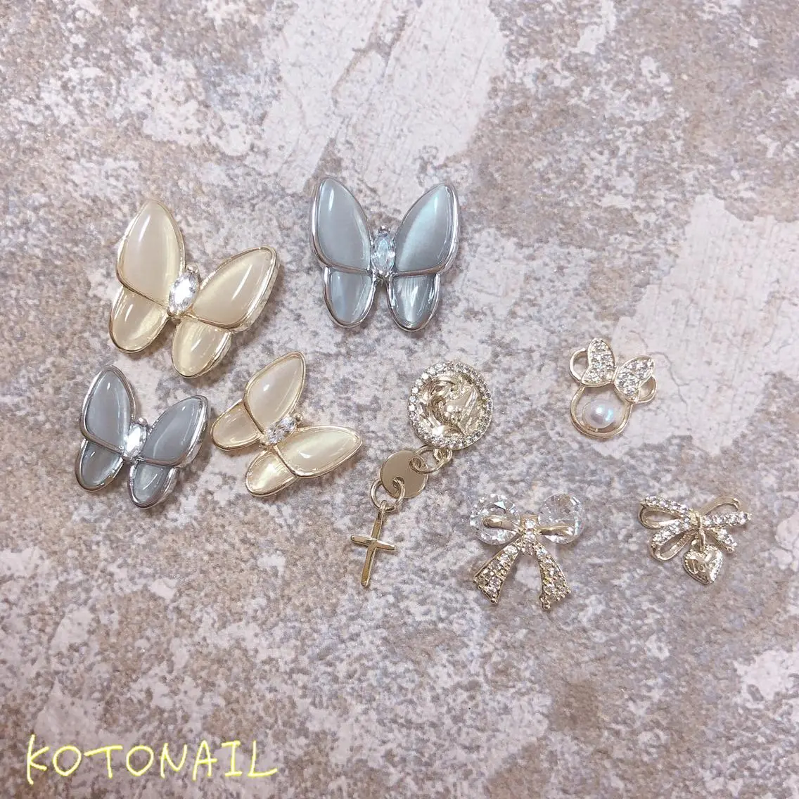ネイル アートネイル フラッシュネイル フラワーネイル フットネイル 氷ネイル・うるうるネイル ハンドネイル koto nailのネイルデザイン