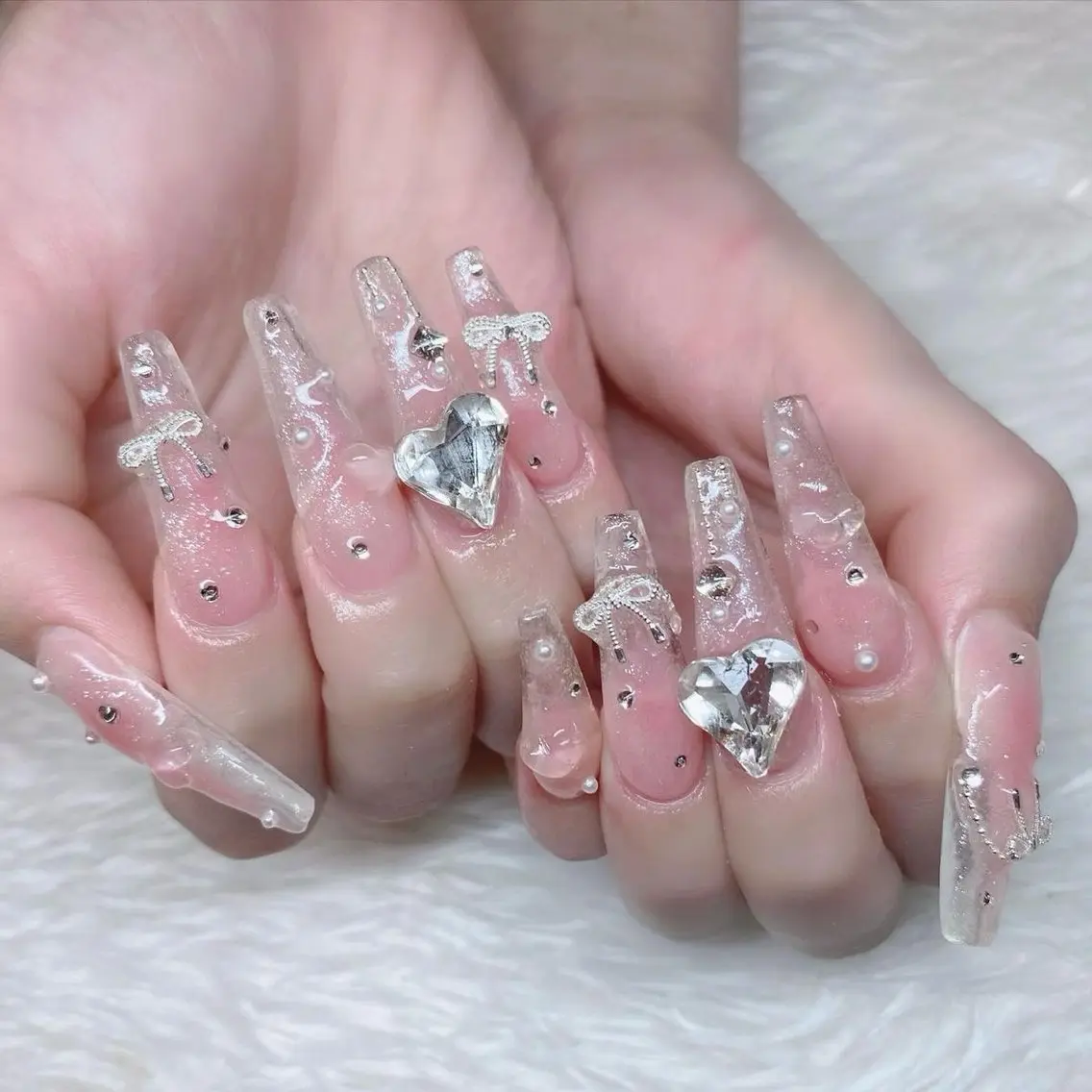 ネイル ガーリー ハート 韓国ネイル ニュアンスネイル リボン ハンドネイル Sora nail 長さ出し専門店のネイルデザイン