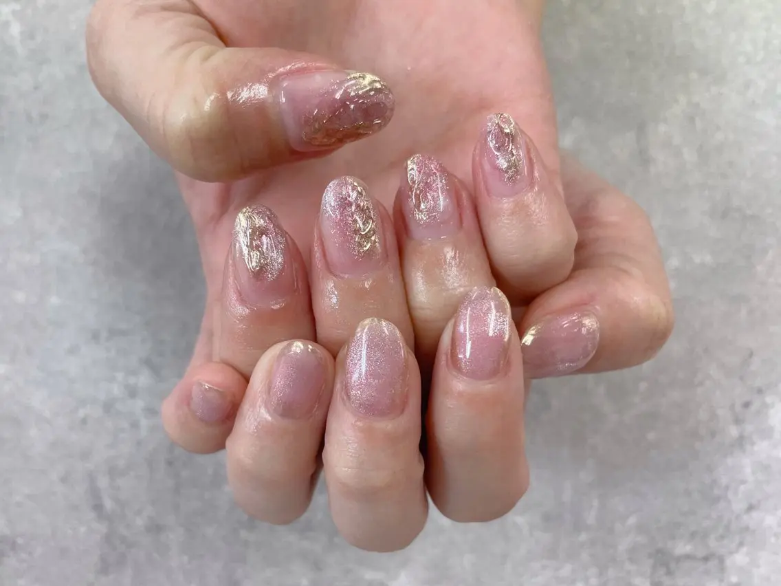 ネイル ラメ(グリッター) マグネットネイル ミラーネイル ニュアンスネイル ワンカラーネイル ハンドネイル foglia❁. ⌇imamuraのネイルデザイン