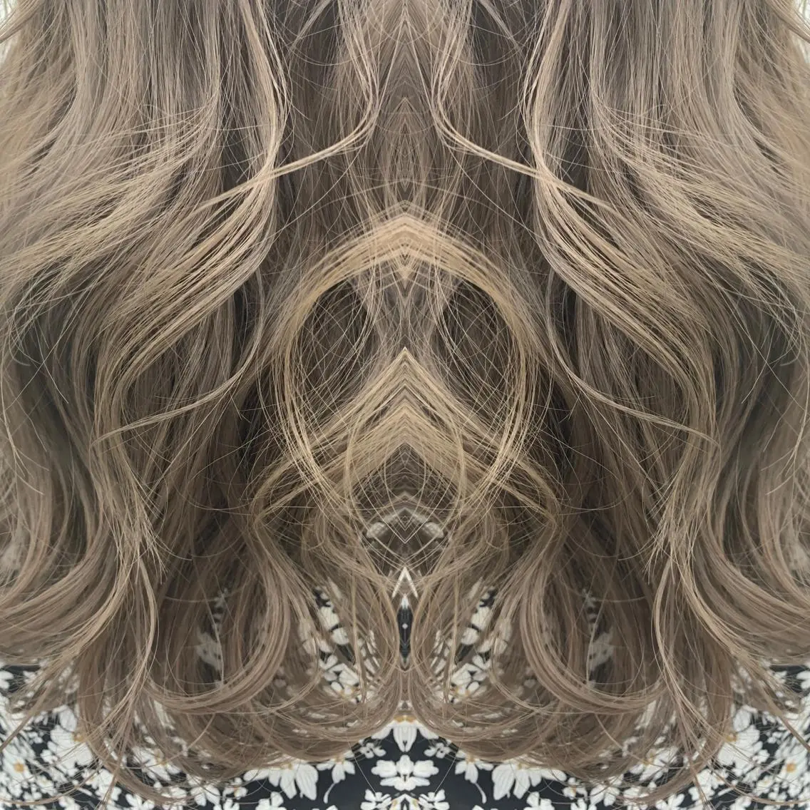 カラー ベージュカラー ブリーチ ミルクティーベージュ LINOET名古屋 ブリーチ/ハイトーンのヘアスタイル