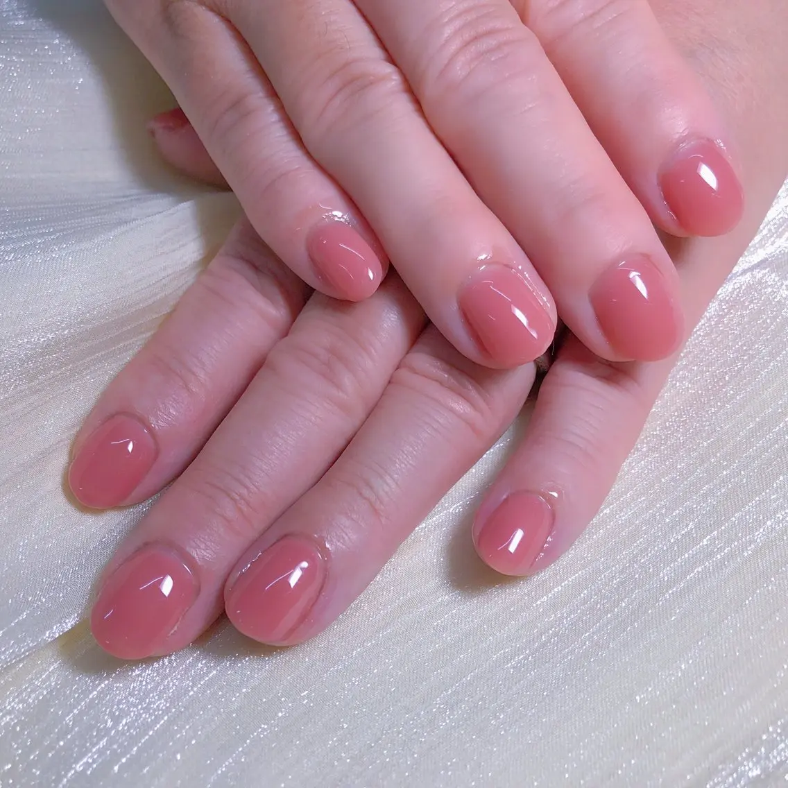 ネイル マグネットネイル オフィスネイル ワンカラーネイル ピンク シンプルネイル ハンドネイル Salon GEM(ジェム)のネイルデザイン
