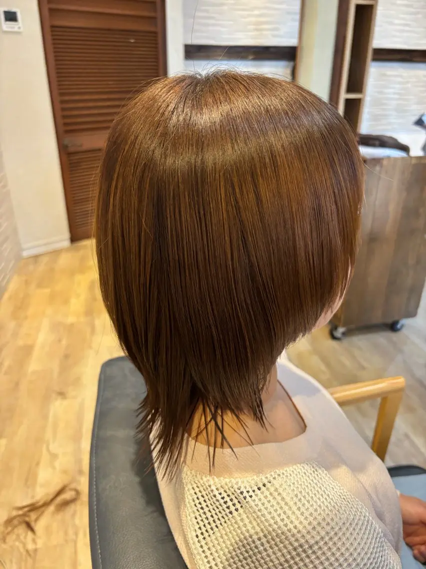 ショート 縮毛矯正 渡辺 桃花のヘアスタイル