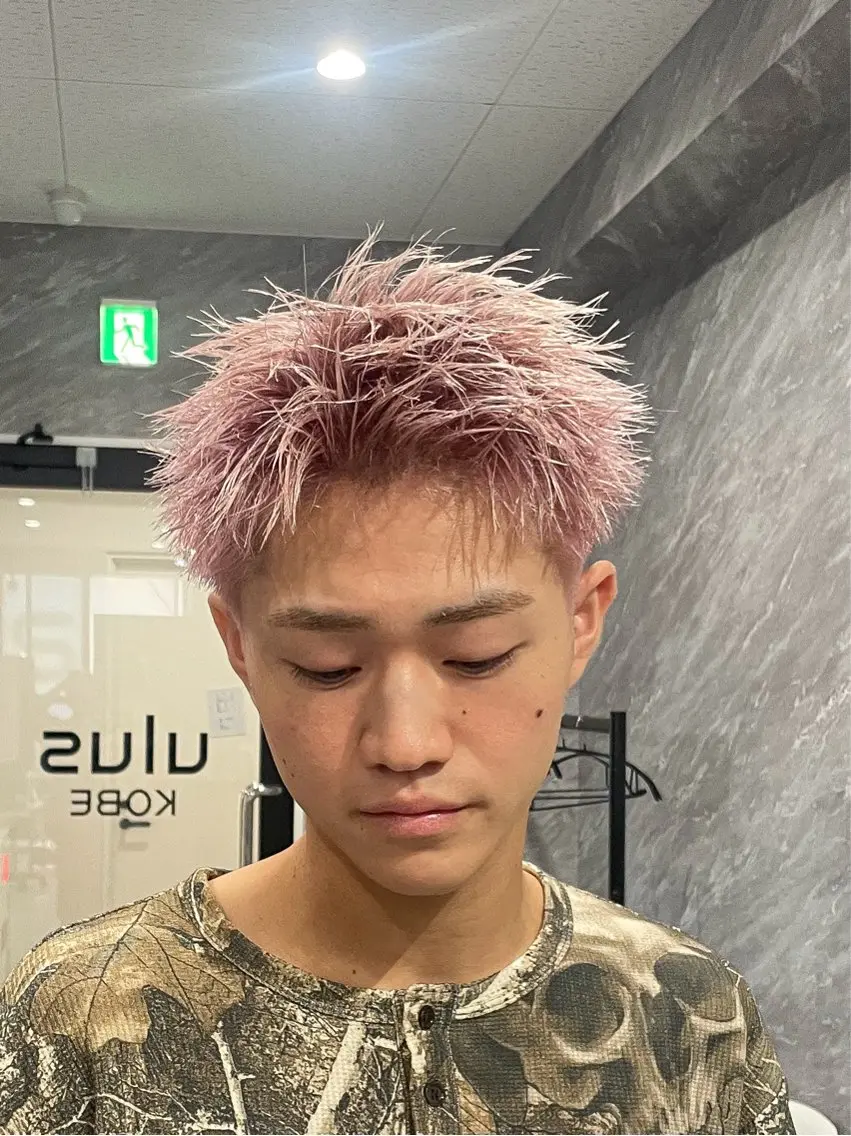 ショート カラー メンズ メンズブリーチ ブリーチ ピンクカラー ホワイトピンク カット ヘアカラー 柳原 隼義のヘアスタイル