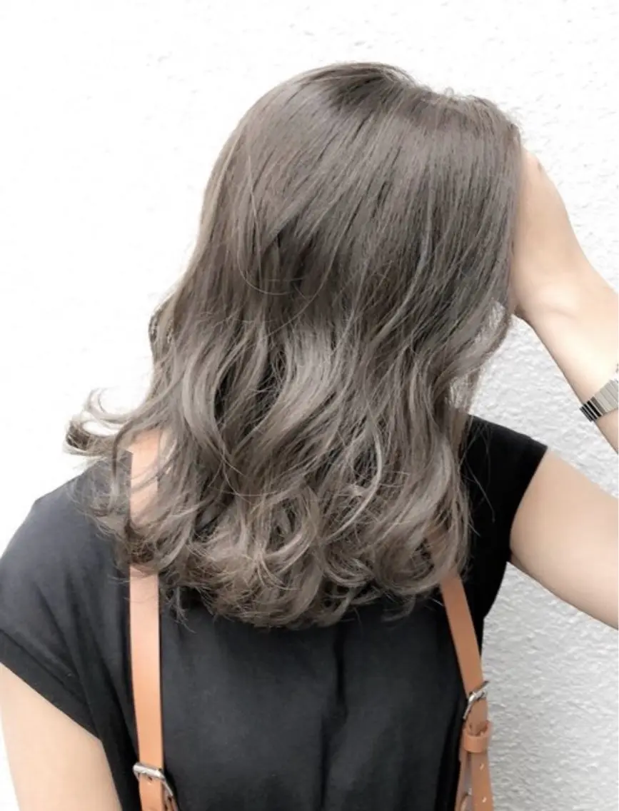 ミディアム ヘアカラー トリートメント 艶髪🫧透明感 🦄岡庭春菜🎀のヘアスタイル