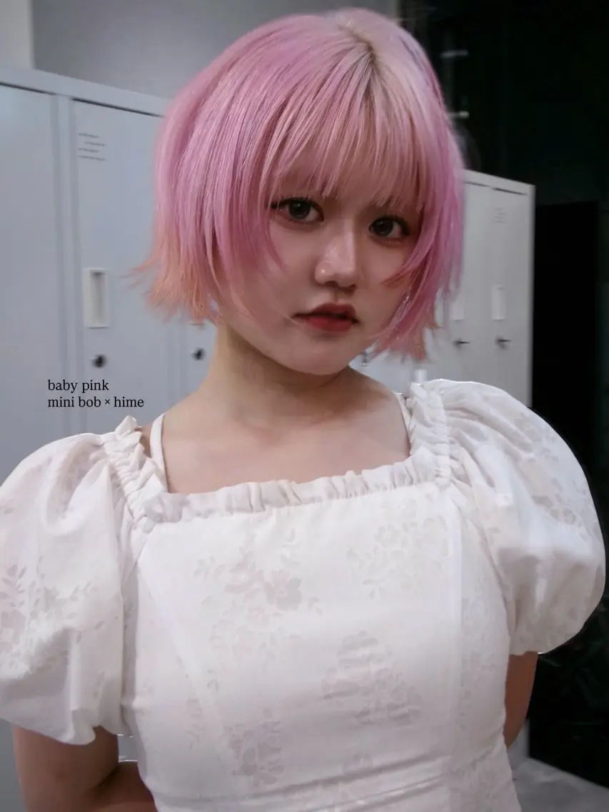 ショート カラー ハイトーンカラー ボブ 姫カット ヘアカラー トリートメント ura/デザイン/ ハイトーン/個性派のヘアスタイル