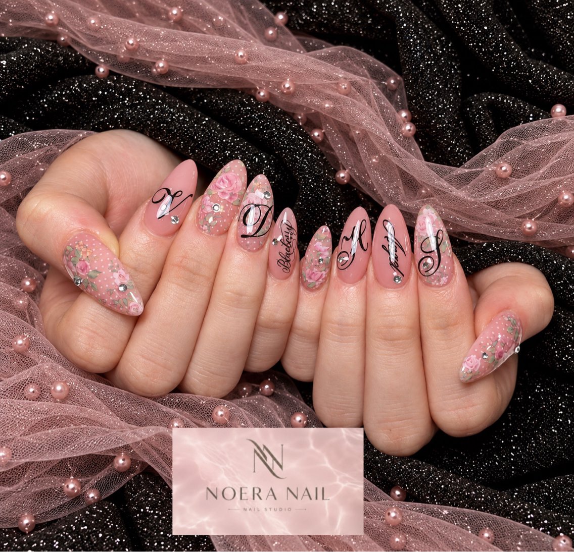 ネイル 長さ出し キラキラネイル 韓国ネイル ロングネイル 持ち込み ハンドネイル ハンドケア NOERA NAIL チップ長さ出し大塚店のネイルデザイン