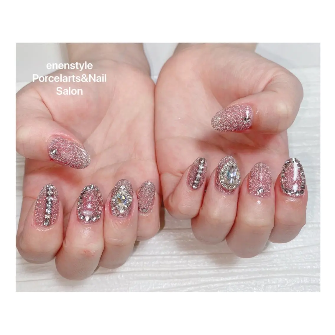 ミディアム ネイル 🐾enen style 🐾のネイルデザイン
