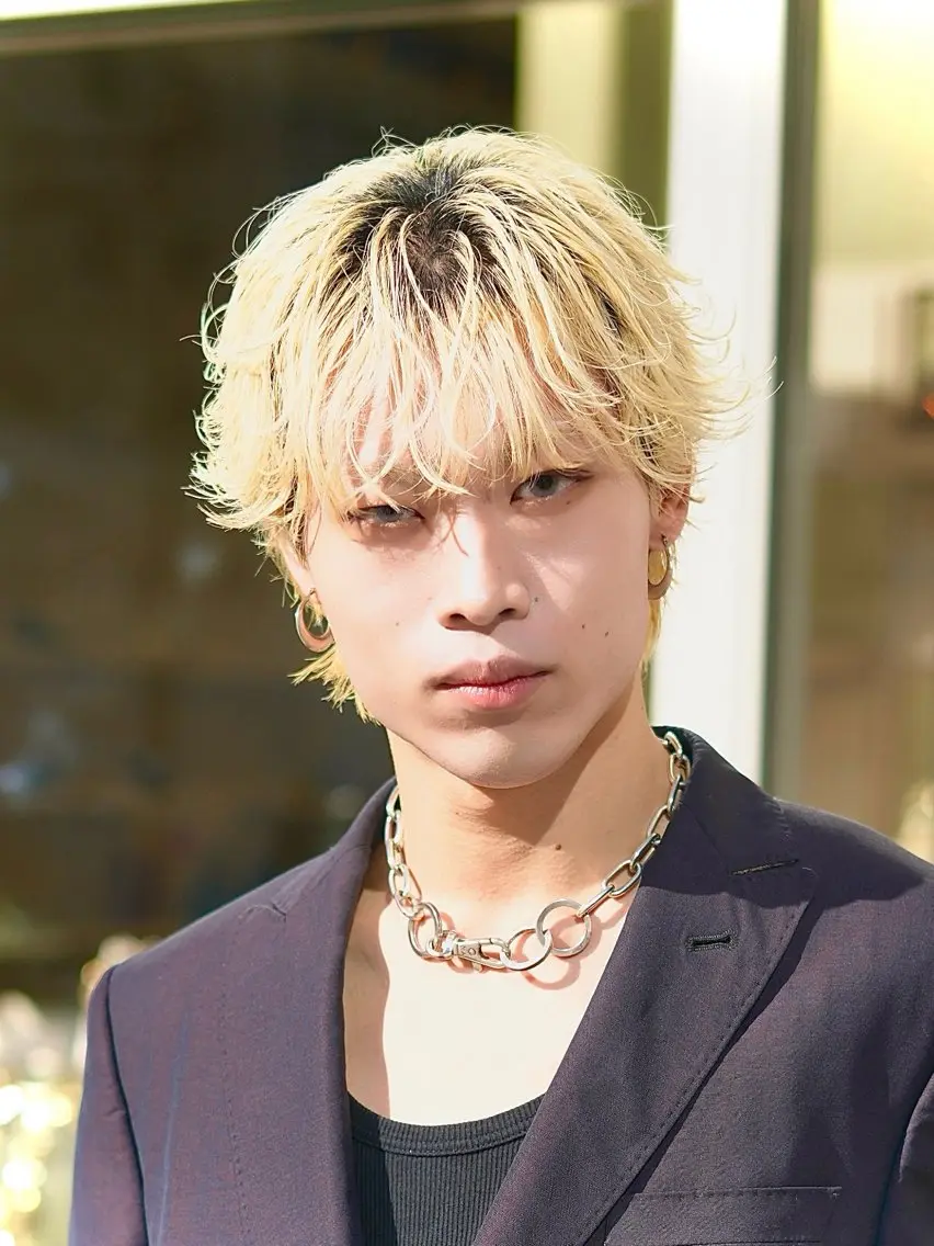 メンズ メンズブリーチ メンズ韓国風 刈り上げ カット ヘアカラー トリートメント レイヤー/メンズ 矢津田侑のヘアスタイル