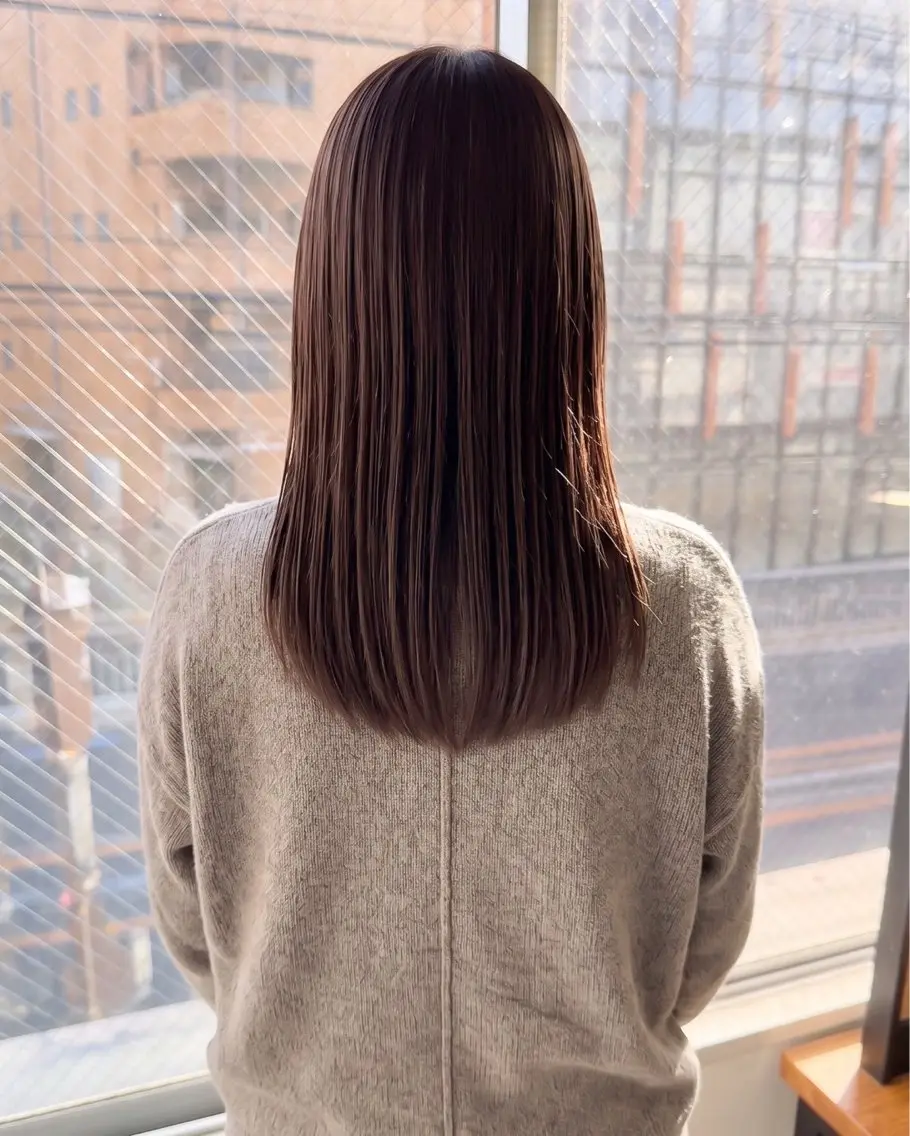 セミロング カラー ヘアカラー トリートメント 桃木 杏奈のヘアスタイル