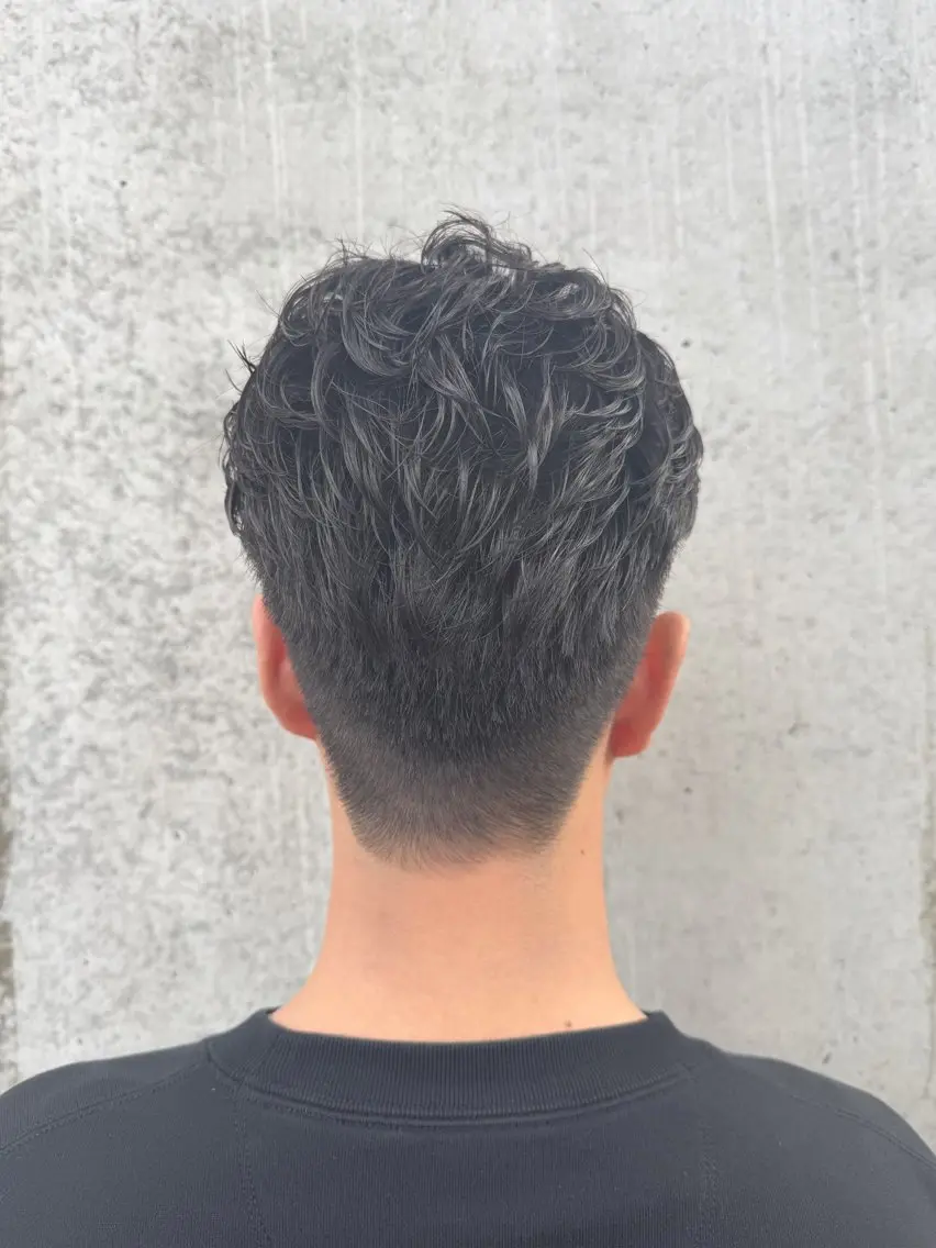 ショート カット (h)wim Nagiのヘアスタイル