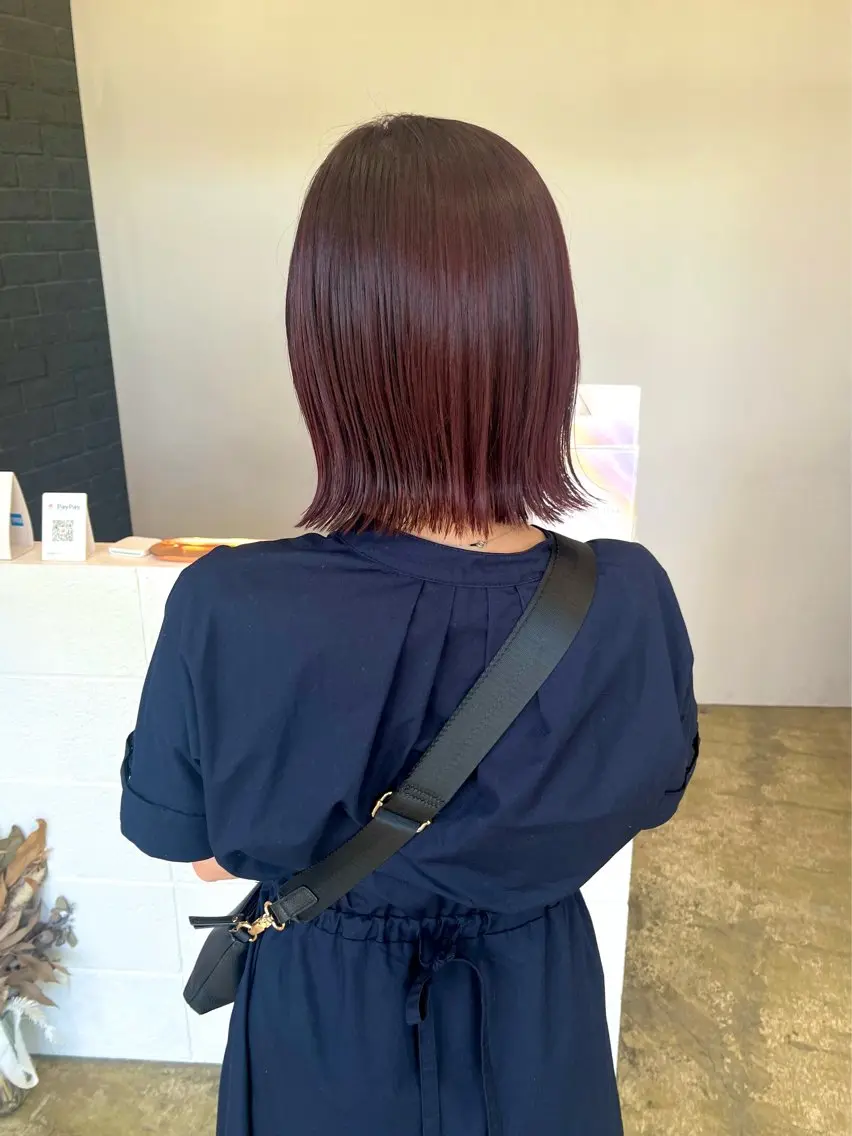 ミディアム カラー レッドカラー 🪞Unge チヒロ 女性限定のヘアスタイル