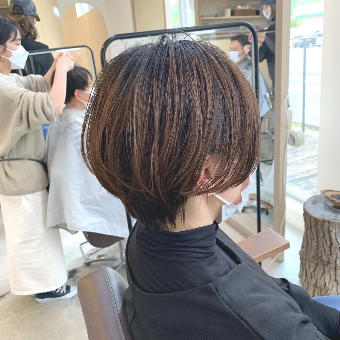 ショート カット 綿貫 美雪のヘアスタイル