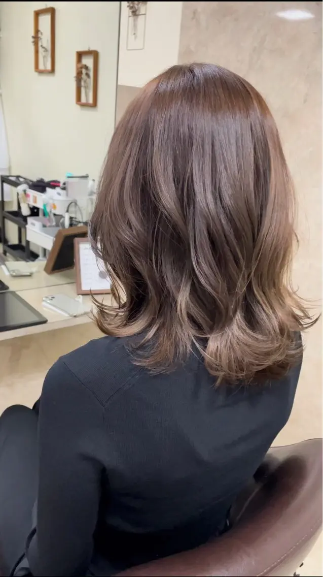 カラー 会社で浮かない 大人ヘア/心斎橋のヘアスタイル