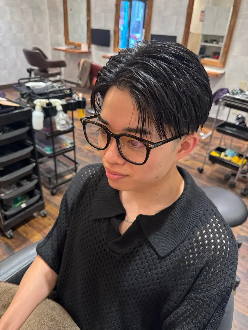 ショート タニグチ ミツキのヘアスタイル