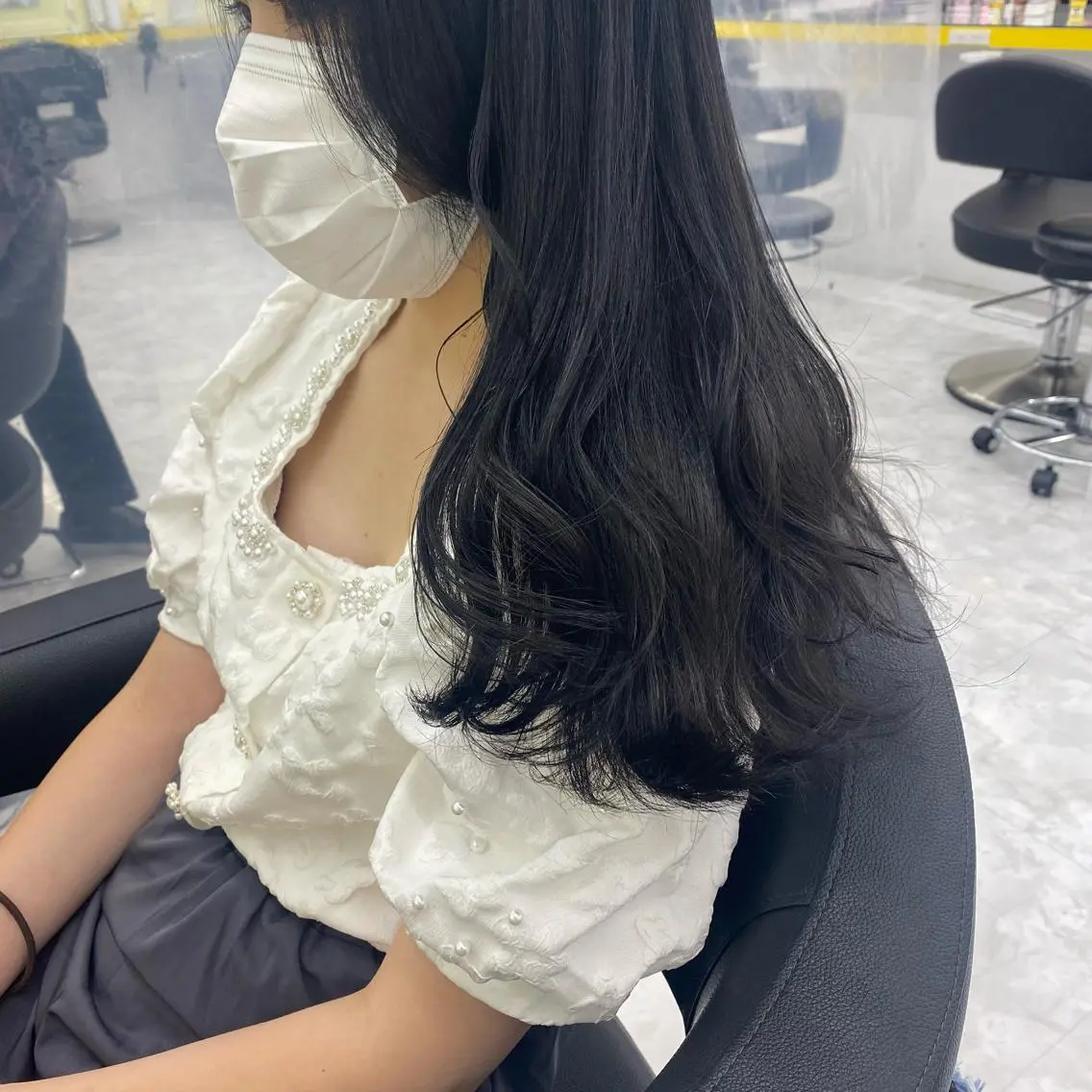 セミロング カラー ヘアアレンジ ヘアカラー mai🍑暖色カラー /レイヤー💖のヘアスタイル
