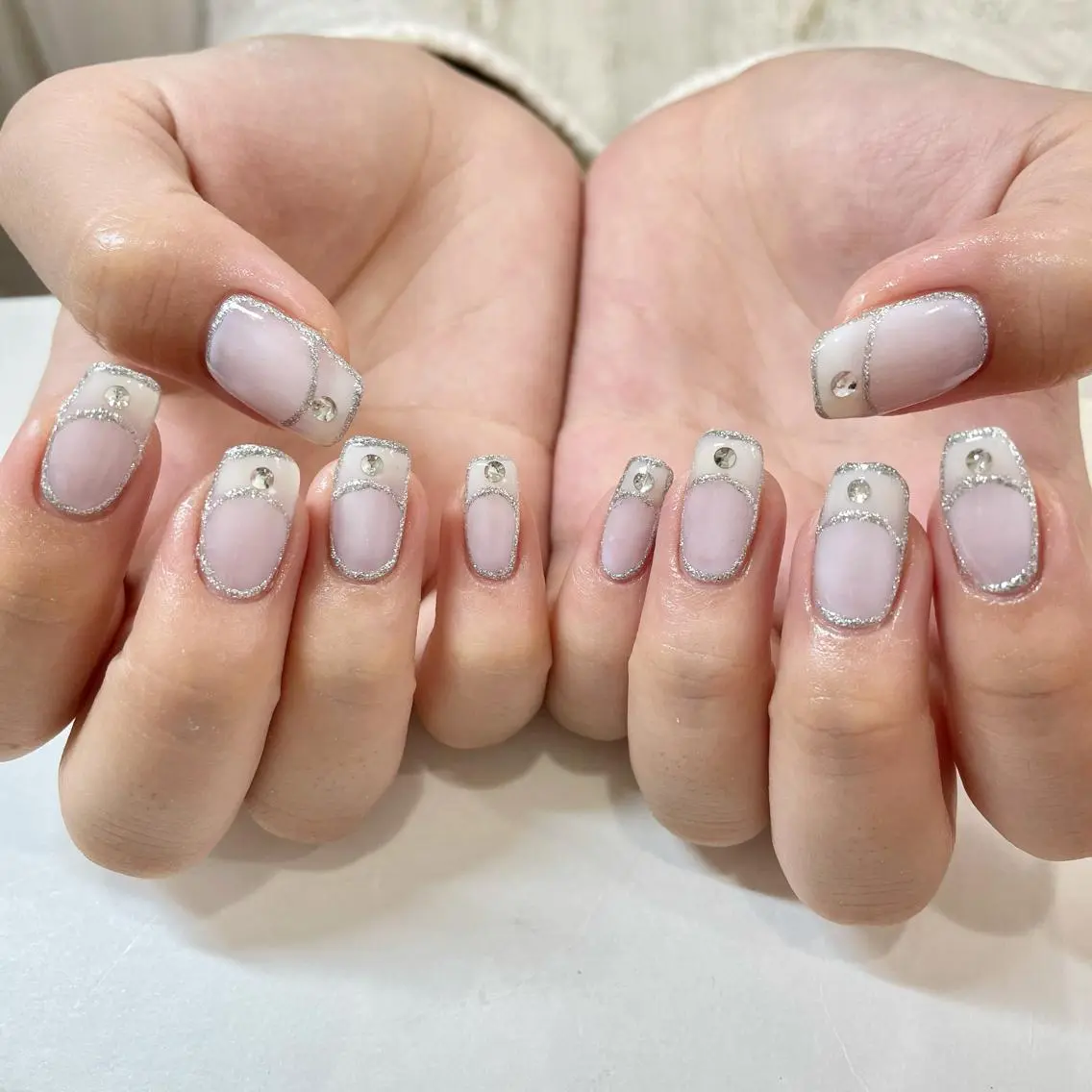 ネイル フレンチネイル キラキラネイル ハンドネイル 🎀AYAKO 🎀中韓ネイルのネイルデザイン