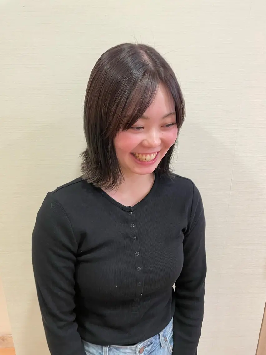 ミディアム カット ヘアカラー 💿 kanna💿のヘアスタイル