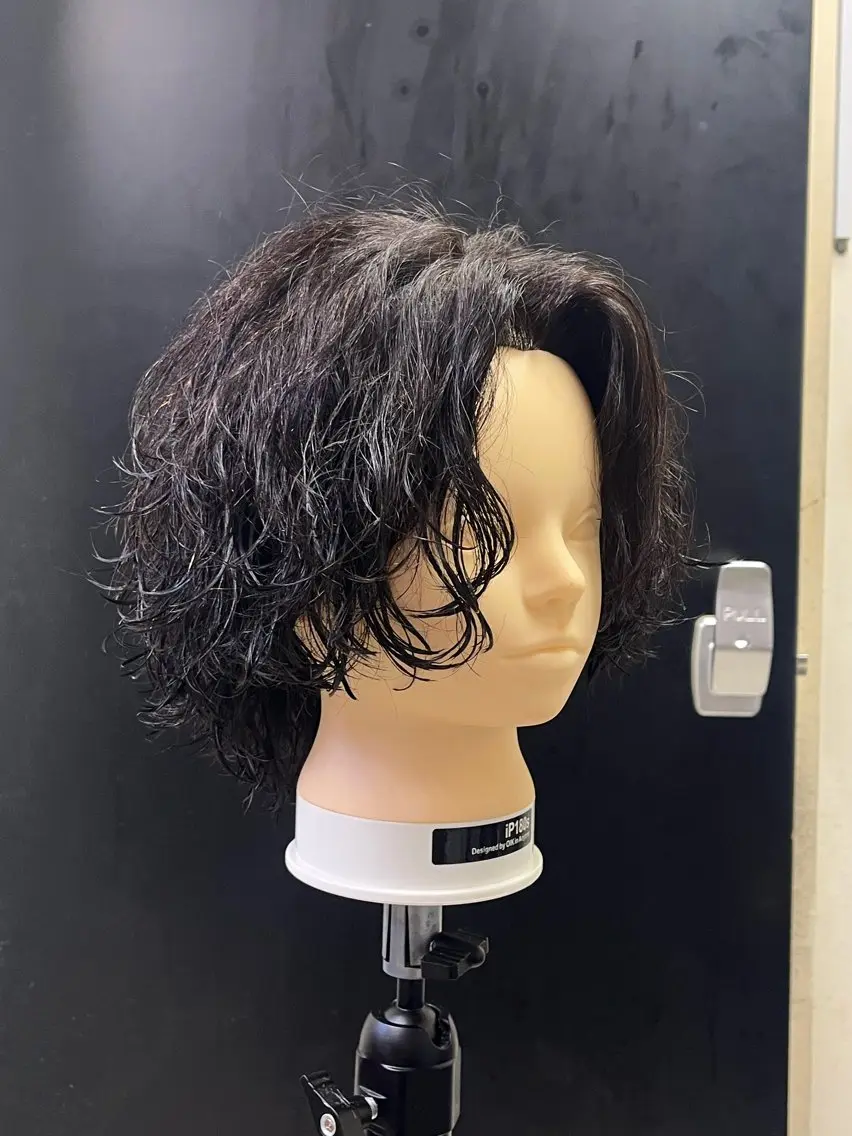 セミロング カット パーマ ﾒﾝｽﾞｻﾛﾝ関 紫雲（ｾｷﾚﾝｹﾞ）のヘアスタイル