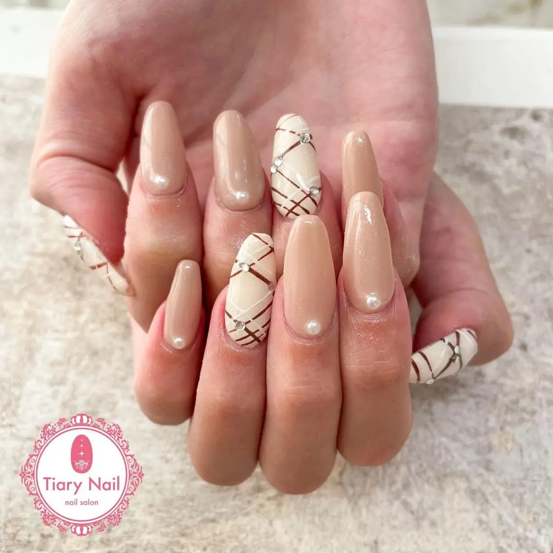 ネイル Tiary Nail Fのネイルデザイン