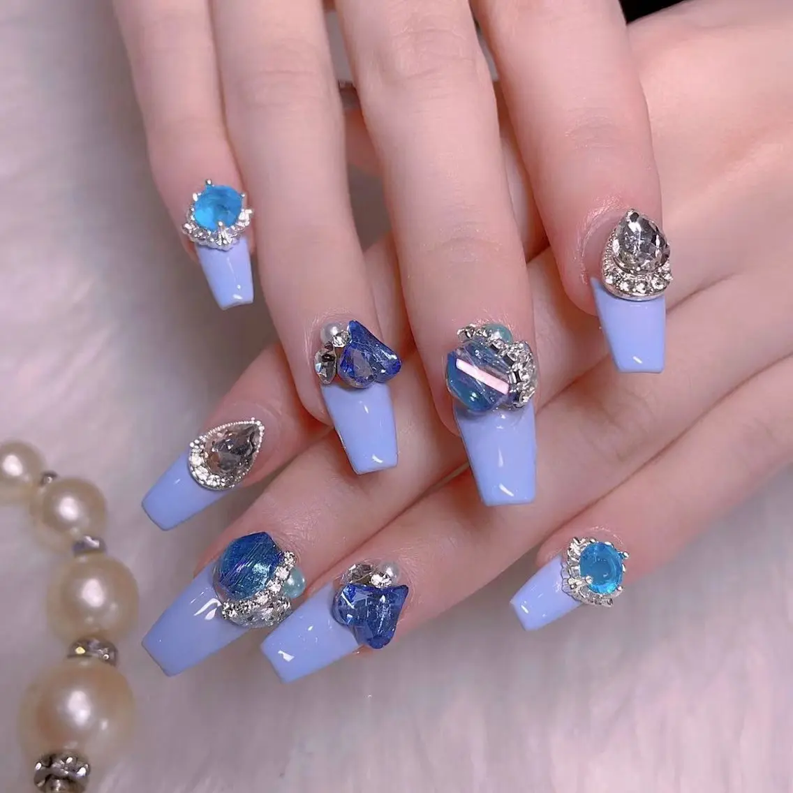 ネイル 💫🌸💕リサ nail ⭐️✨のネイルデザイン