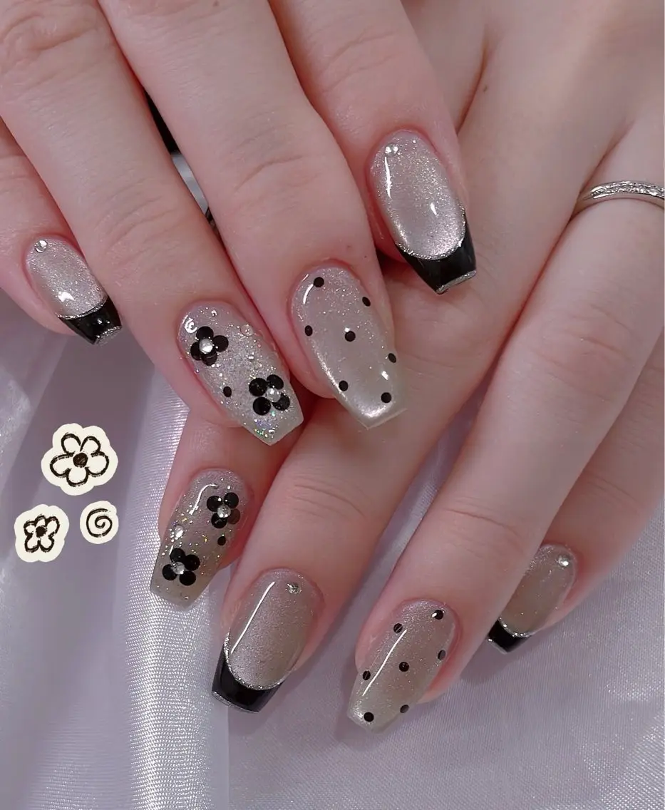 ネイル オーロラネイル チークネイル 成人式 長さ出し フレンチネイル ハンドネイル NEW NAIL 池袋のネイルデザイン