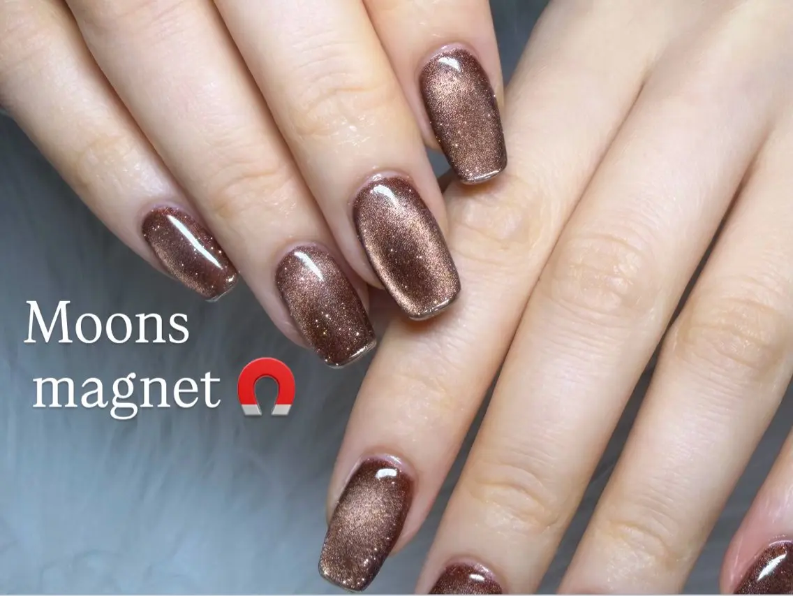 ネイル Moons nail 💅✨のネイルデザイン