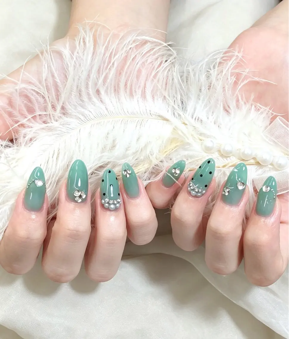 ネイル Glow Nail スカルプ専門店のネイルデザイン