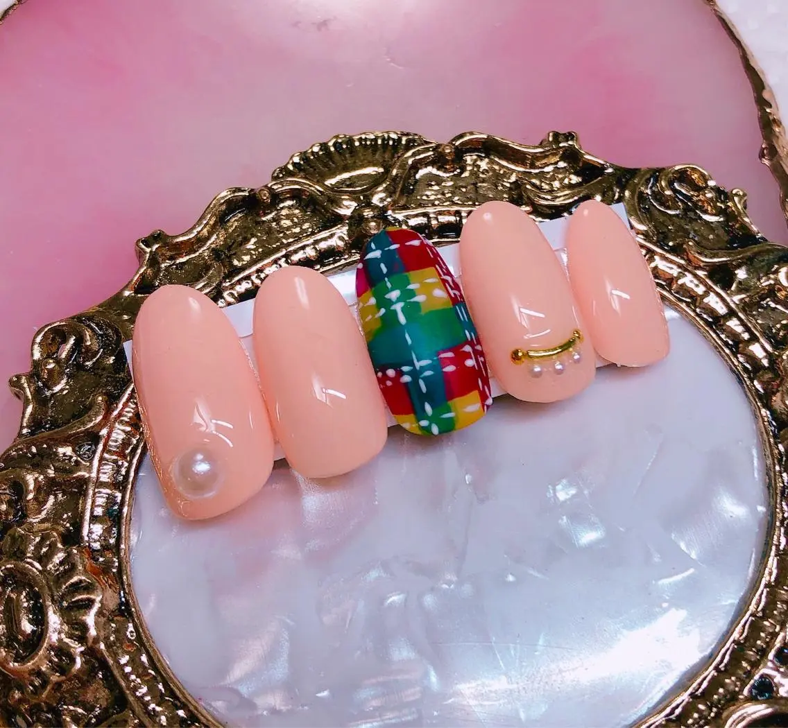ネイル ハンドネイル CROWN プライベートサロンのネイルデザイン