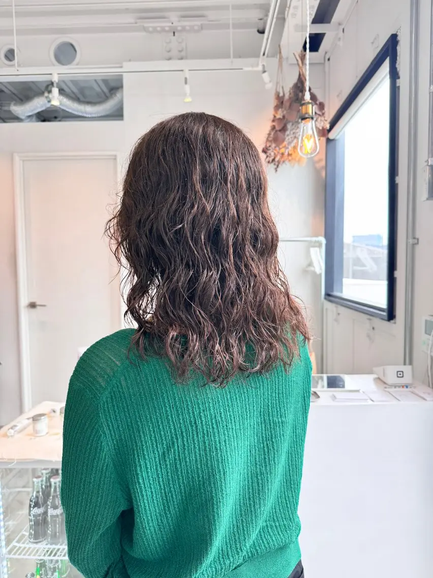 セミロング カラー パーマ カット パーマ 松坂 真衣のヘアスタイル