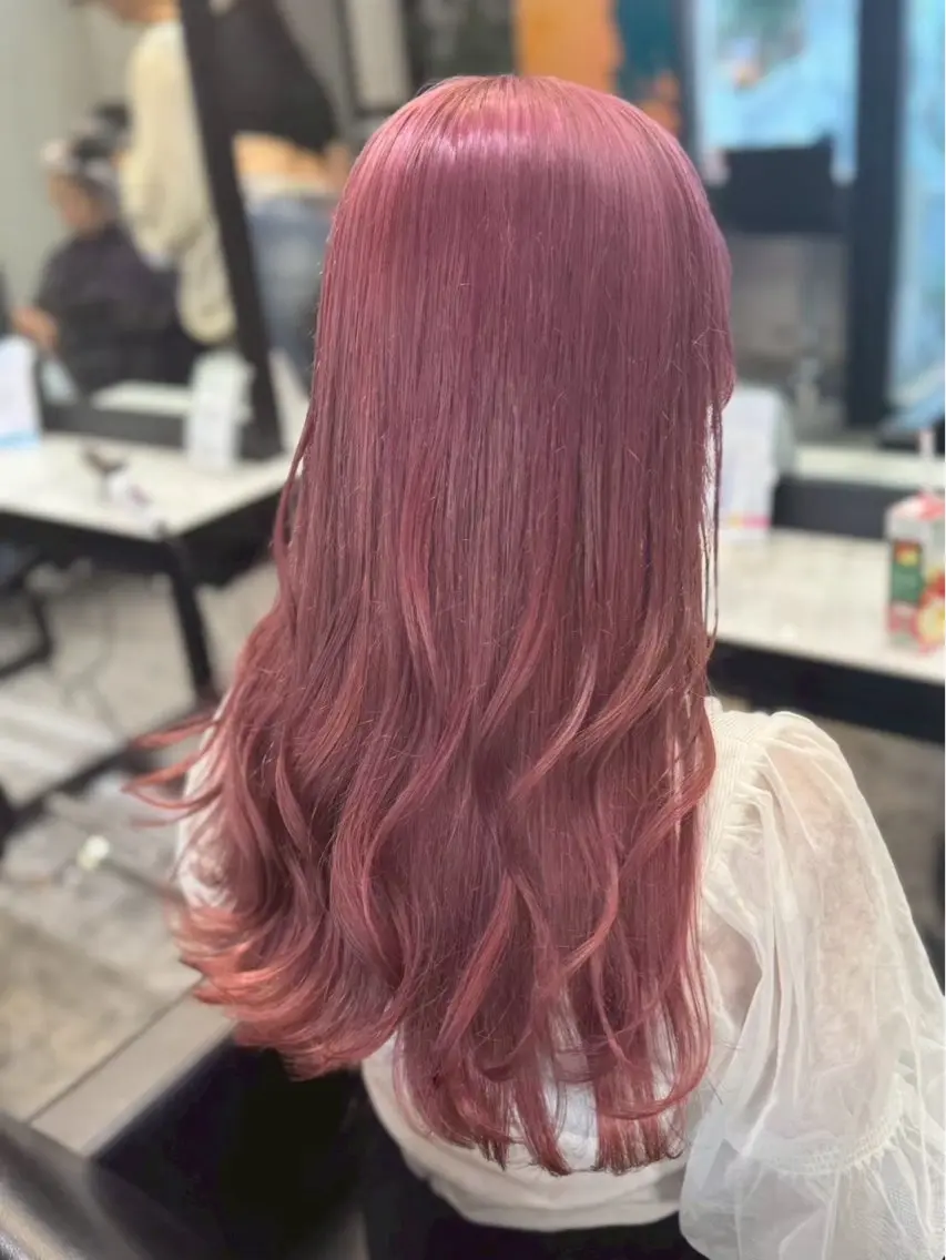 セミロング ヘアカラー トリートメント ケアブリーチ🍒 YUIのヘアスタイル