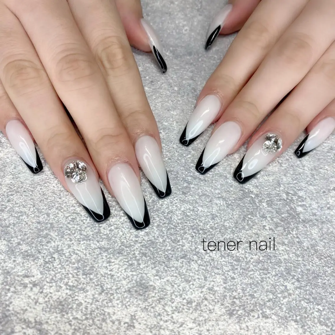 ネイル フレンチネイル テネルネイル tener nailのネイルデザイン
