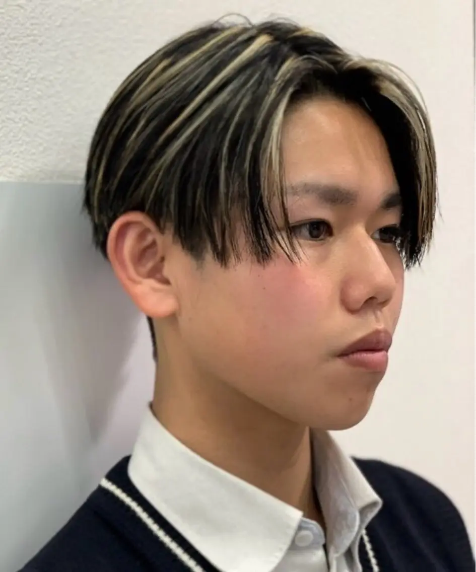 カラー デザインカラー ハイライトカラー ヘアカラー あつき/パーマ/縮毛 /ブリーチ特化🌟のヘアスタイル