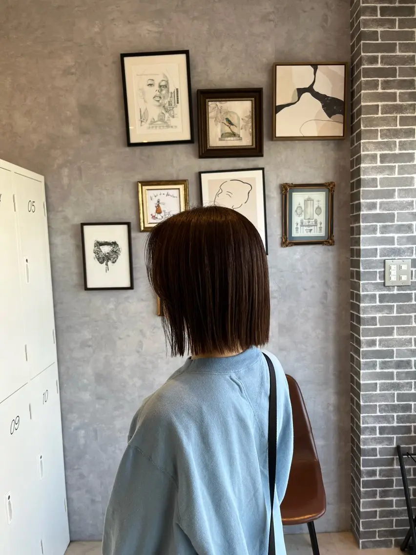 ミディアム カラー 切りっぱなしボブ ショートボブ ボブ 外ハネヘア ヘアカラー トリートメント 髪質改善／レイヤー／ 🐈Yokotaのヘアスタイル