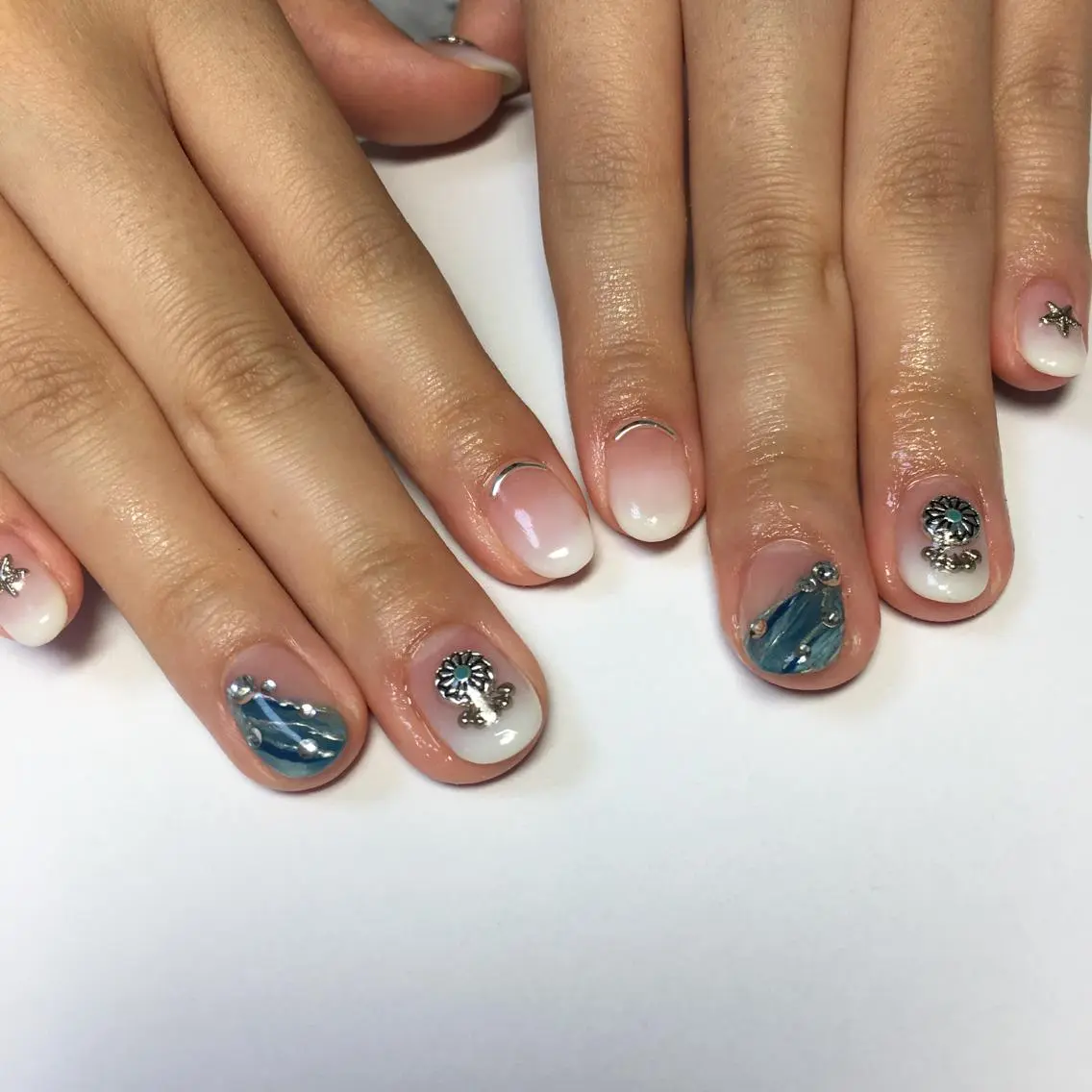ネイル ハンドネイル Emu Nailのネイルデザイン