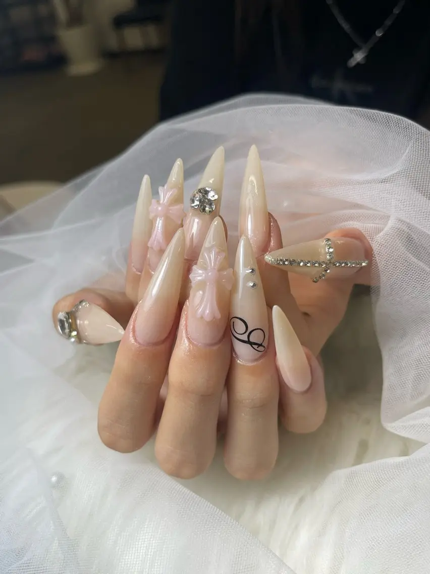 ネイル ハンドネイル NiJi Nailsのネイルデザイン