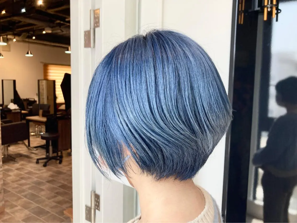 ショート カラー 吉田 聡一のヘアスタイル