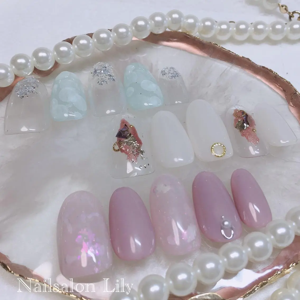 ネイル シンプルネイル Lily*nail 🌻Mii🌻のネイルデザイン