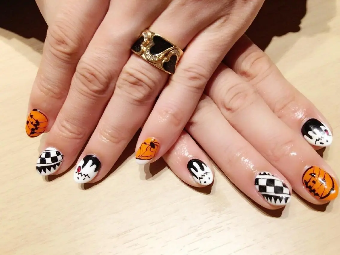ネイル ハロウィン ネイルスペースR 小林のネイルデザイン
