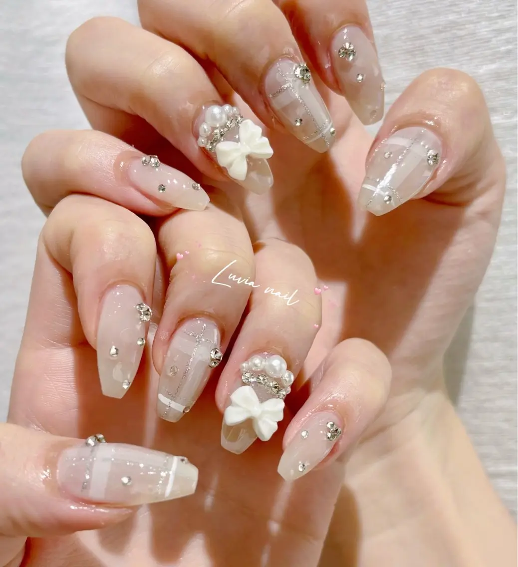 ネイル ハンドネイル 🎀Luvia ワンホンネイル💫のネイルデザイン